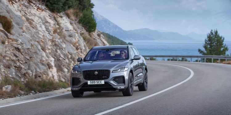 Jaguar-Land Rover returns to the tech scene with a hydrogen fuel cell car