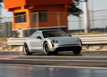 Porsche sigue batiendo récords con sus VE: Taycan Turbo S consiguió un Guinness