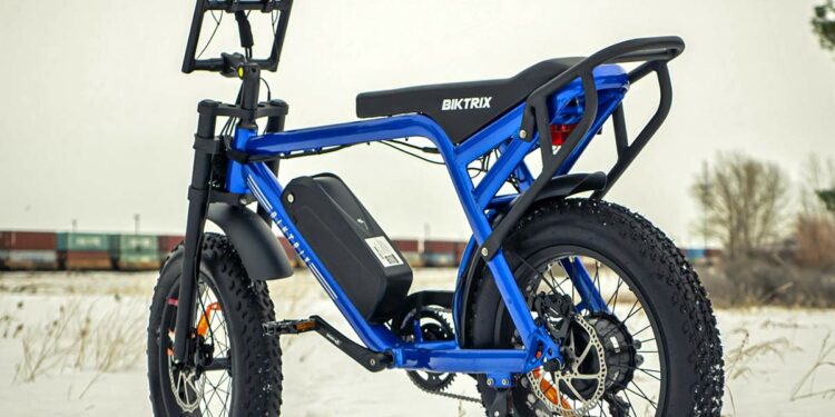 Biktrix Moto: a fusion between bicycle and moped with long displacement capacity