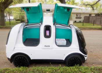Domino’s launches autonomous car to deliver its pizzas