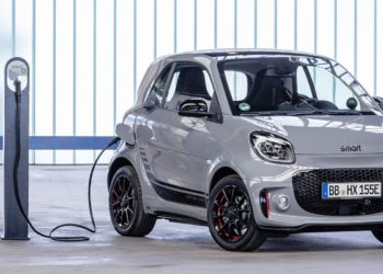 Smart Racingrey launches a new limited edition in tribute to Formula E
