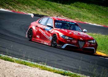 Luca Filippi highlights the work of his Romeo Ferraris team in Vallelunga