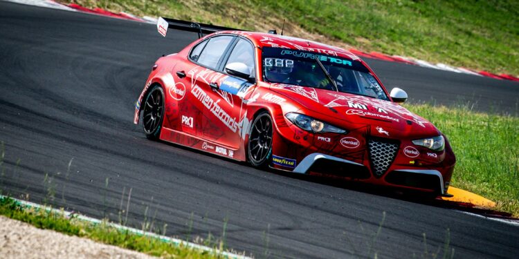 Luca Filippi highlights the work of his Romeo Ferraris team in Vallelunga