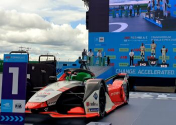 ¡Por descalificación de Wehrlein! Con final de infarto Lucas di Grassi consigue su tercer E-Prix en México