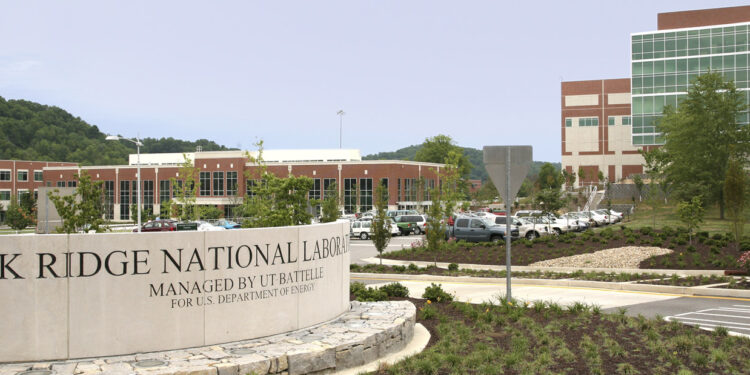 A resolution! ORNL uses green solvent to recover materials from spent lithium-ion batteries