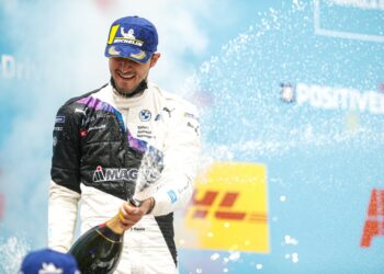 Jake Dennis Triumphs in Saturday’s Race and Brings More Drama to Standings