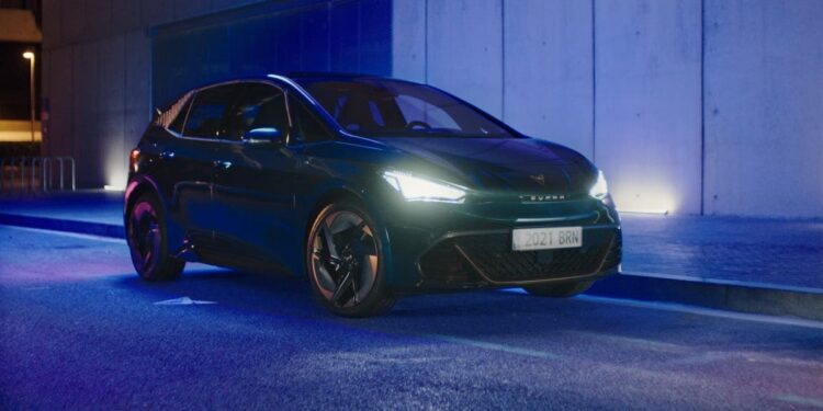 Cupra Born Hits the Market to Challenge Semiconductor Crisis