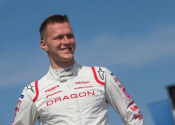 Günther Signs with Nissan and Continues on Formula E Track