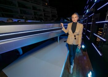 RaceBird maravilló a todos en Mónaco tras su presentación oficial