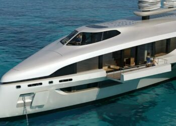 Seaffinity: The Streamlined Yacht Powered by a Hydrogen Fuel Cell