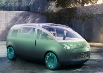 “Vision Urbanaut”: A New Electric Car Converts Into a Cozy Camping Room