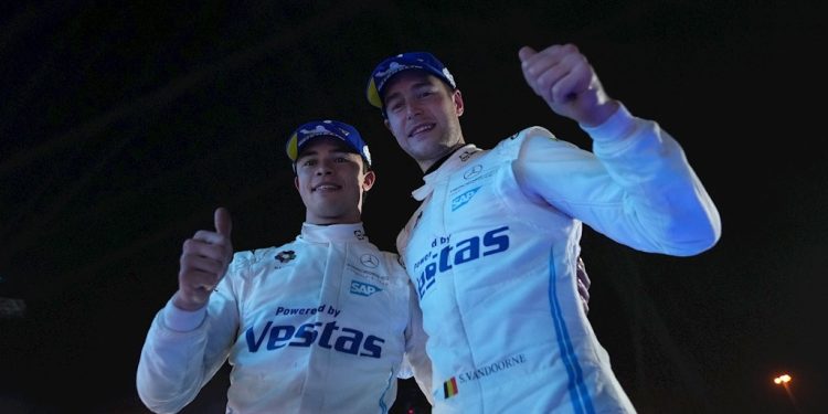Formula E Diriyah 2022: Mercedes, de Vries and Vandoorne Start Season 8 on a Good Note