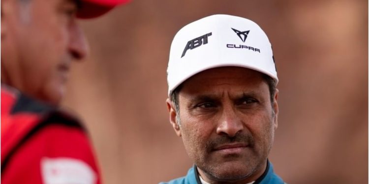 The Clash Between Carlos Sainz and Nasser Al-Attiyah in Detail