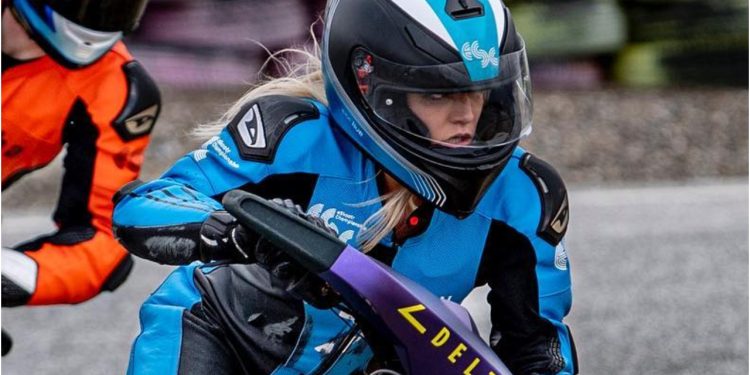 Elise Christie on Joining eSC: “It’s an Amazing Feeling to Say I’m an eSkootr Championship Pro Rider”