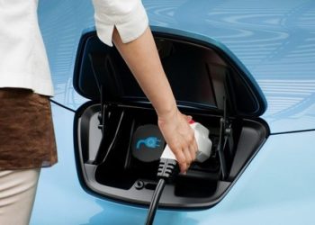 General Motors Patents Technology for EVs to Have Two Charging Ports