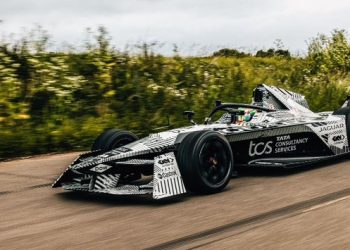 Jaguar Racing Hit the Track with the I-TYPE Car for the Gen3 Era