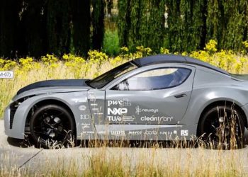Technological Breakthrough: Electric Vehicle Capable of Capturing CO2 While Driving