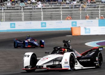 Formula E Teams Test Charging Technology for Gen3 Cars
