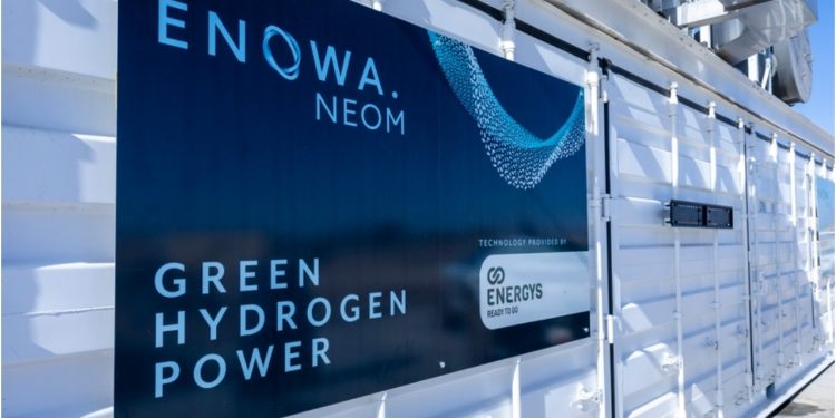 Extreme E Unveils ENOWA Hydrogen Fuel Cell Performance