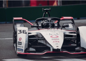 How did Formula E Become the First Zero Carbon Footprint Sport?