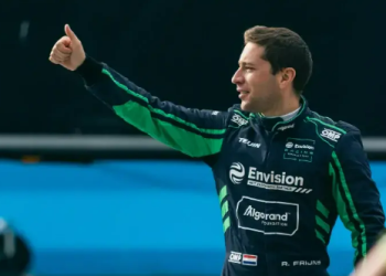 Robin Frinjs Returns to Envision Racing