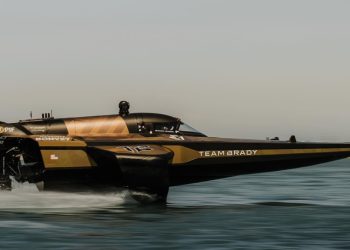 Protected Seabed: E1 Series Deploys Technology for Preservation in Races